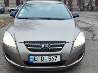 KIA Ceed foto 2