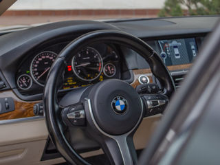 BMW 5 Series foto 14