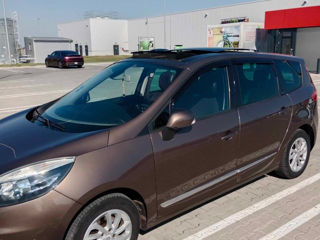 Renault Grand Scenic foto 1