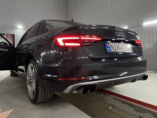 Audi A4 foto 10