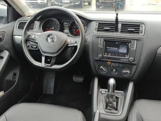 Volkswagen Jetta foto 13