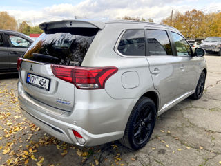 Mitsubishi Outlander foto 4