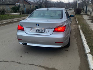 BMW 5 Series foto 3