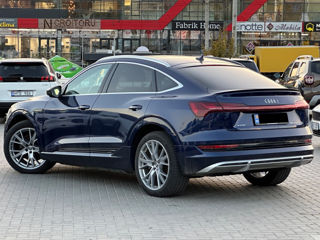 Audi E-tron Sportback foto 3