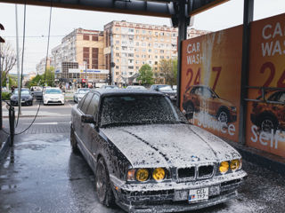 BMW 5 Series foto 7