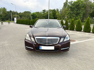 Mercedes E-Class foto 2