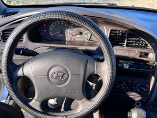 Hyundai Elantra foto 3