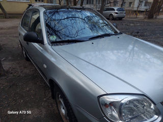 Hyundai Accent foto 5