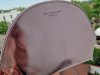 Косметичка Givenchy,  Новая