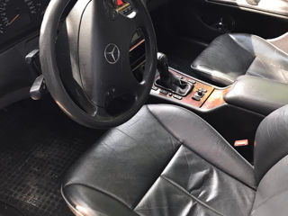 Mercedes E-Class foto 5