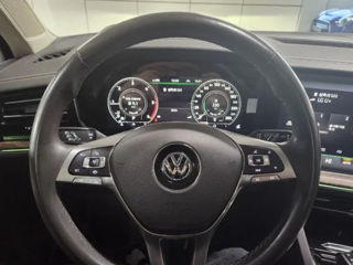 Volkswagen Touareg foto 3