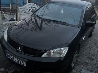 Mitsubishi Lancer foto 5