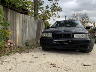 BMW 3 Series foto 4