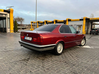 BMW 5 Series foto 4