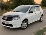 Dacia Sandero foto 1