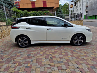 Nissan Leaf фото 4