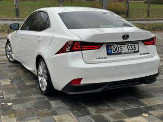 Lexus IS Series foto 3