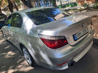 BMW 5 Series foto 7