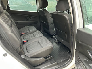 Renault Grand Scenic foto 10