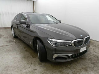 BMW 5 Series foto 1