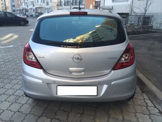 Opel Corsa foto 4