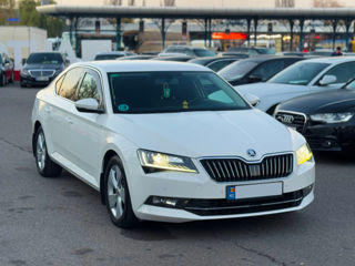 Skoda Superb foto 5