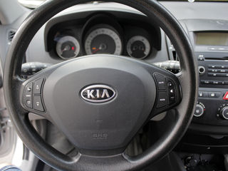 KIA Ceed Sw foto 6