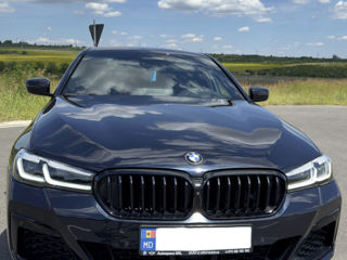 BMW 5 Series foto 5