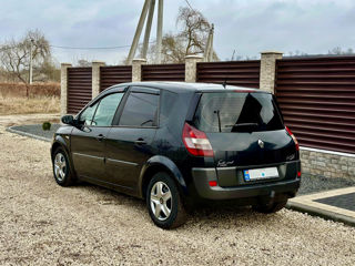 Renault Scenic foto 4