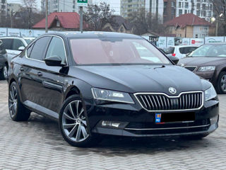 Skoda Superb foto 5