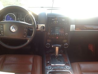 Volkswagen Touareg foto 2