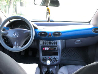 Mercedes A-Class foto 9