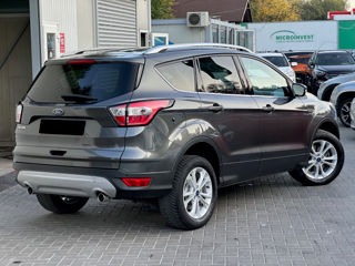 Ford Kuga foto 3