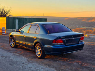 Mitsubishi Galant foto 5