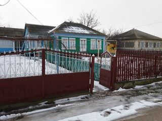 продаю дом в центре села  циплицешть р-н сынжерей foto 2