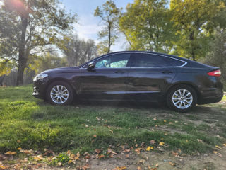 Ford Mondeo foto 8