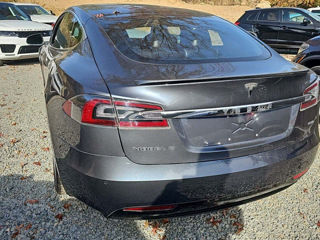 Tesla Model S foto 4