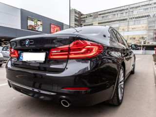 BMW 5 Series foto 3