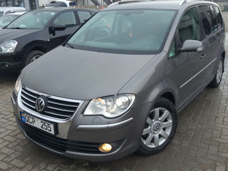 Volkswagen Touran foto 5