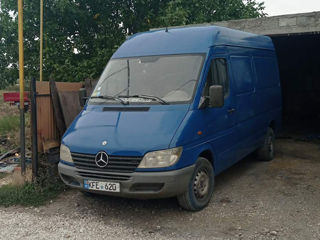 Mercedes Sprinter foto 1