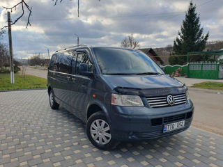 Volkswagen Caravelle foto 4