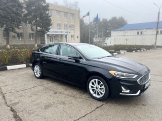 Ford Fusion foto 6