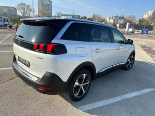 Peugeot 5008 foto 4