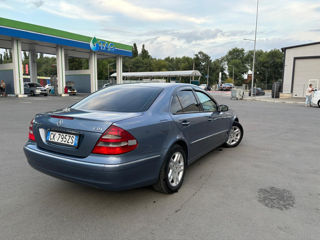 Mercedes E-Class foto 5