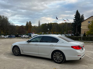 BMW 5 Series foto 3