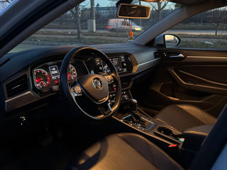 Volkswagen Jetta foto 4