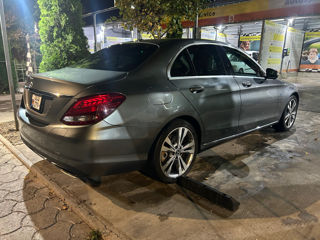 Mercedes C-Class foto 7