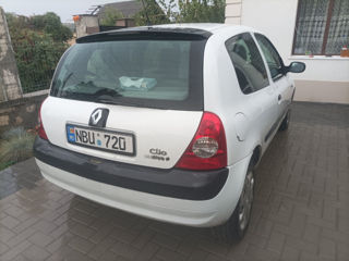 Renault Clio foto 2