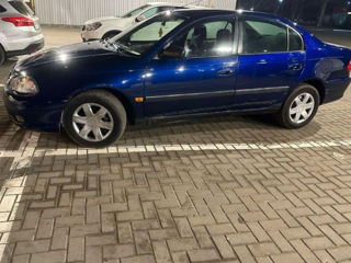 Toyota Avensis foto 5