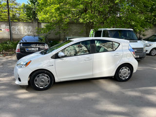 Toyota Prius c foto 3